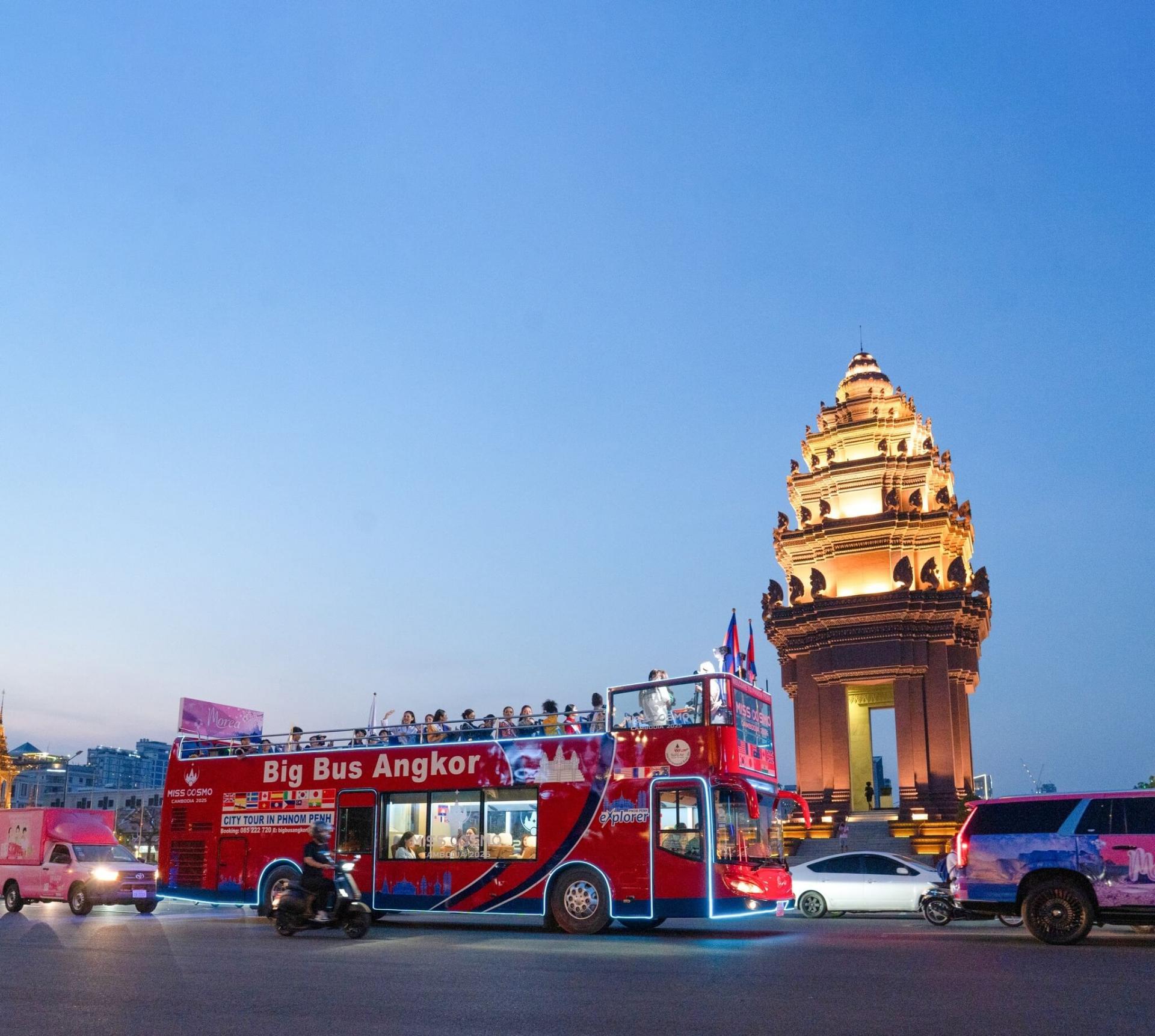 Rooftop Bus in Phnom Penh City