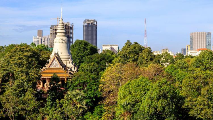 wat phnom mountain